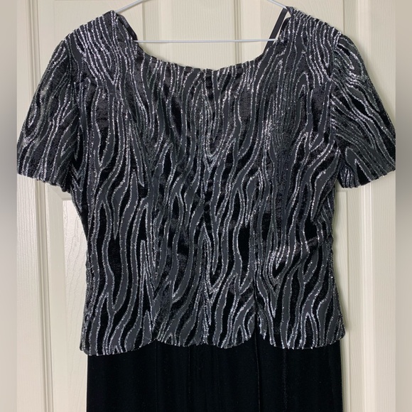 Joseph Ribkoff | Black Velvet Silver Metallic Short Sleeve Dress - 8 - Picture 11 of 12